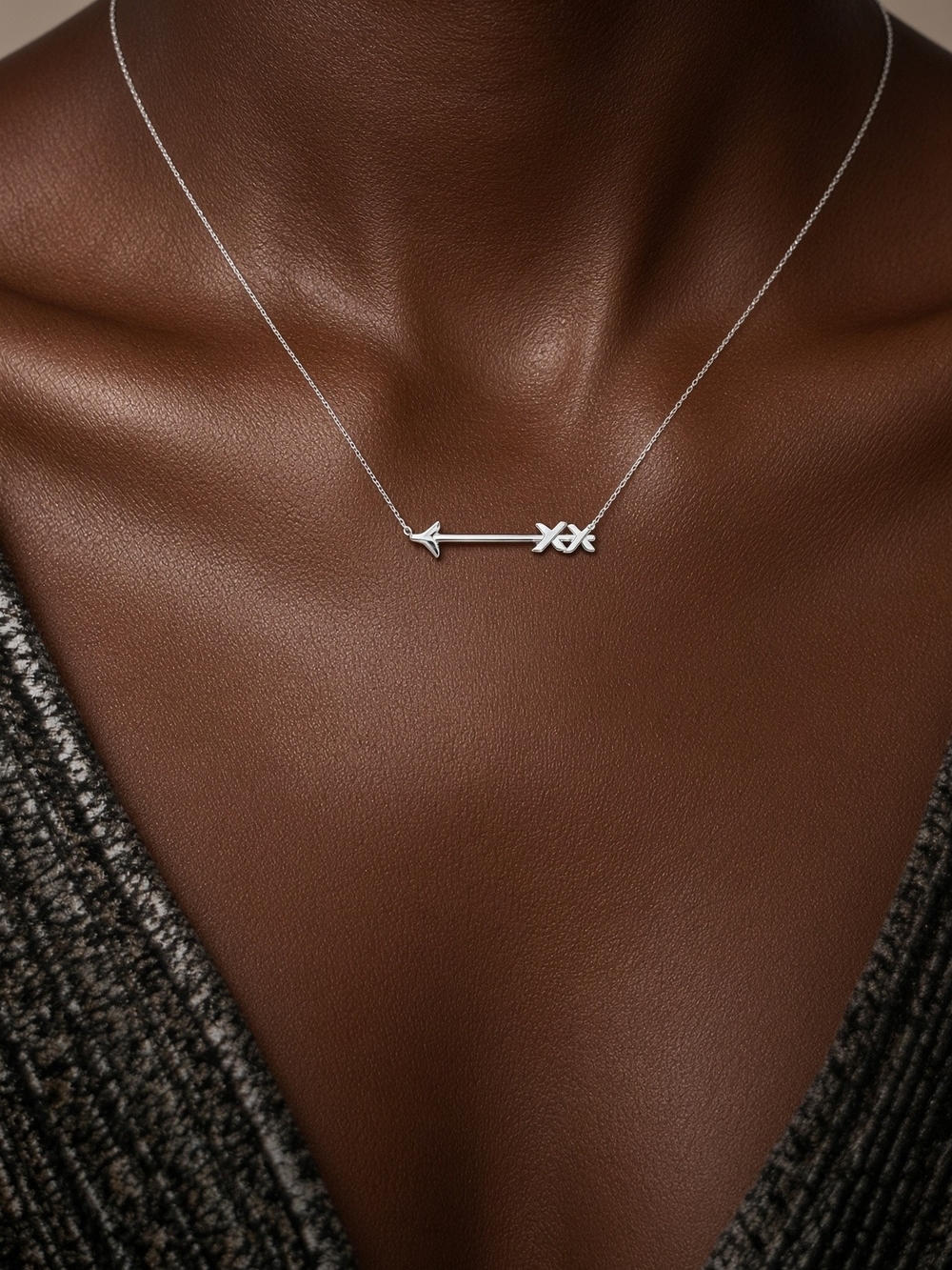 New.Tiffany & Co. Silver Arrow with XO Pendant Necklace. 16-18".